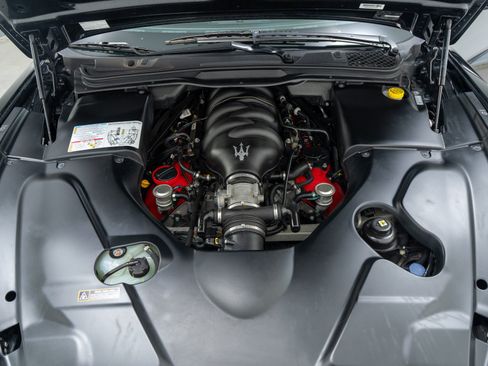 Used 2014 Maserati GranTurismo Convertible RWD image 12