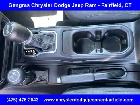 Used 2024 Jeep Wrangler Unlimited w/ Convenience Group AWD/4WD image 50