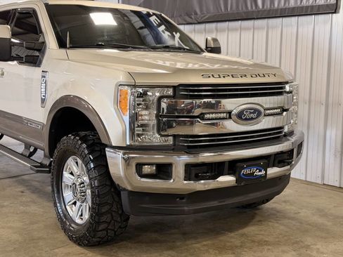Used 2017 Ford F250 Lariat w/ Lariat Ultimate Package AWD/4WD image 25