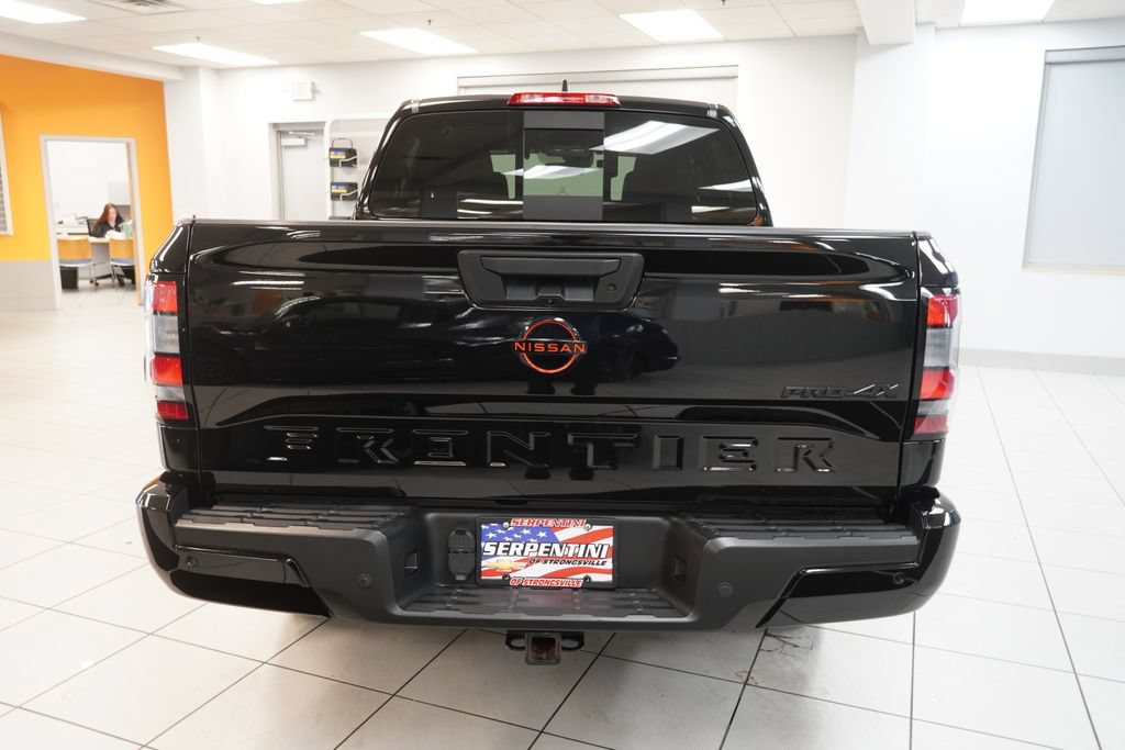 Used 2023 Nissan Frontier PRO-4X w/ Technology Package AWD/4WD image 8