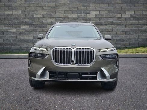 New 2026 BMW X7 xDrive40i w/ M Sport Package AWD/4WD image 2