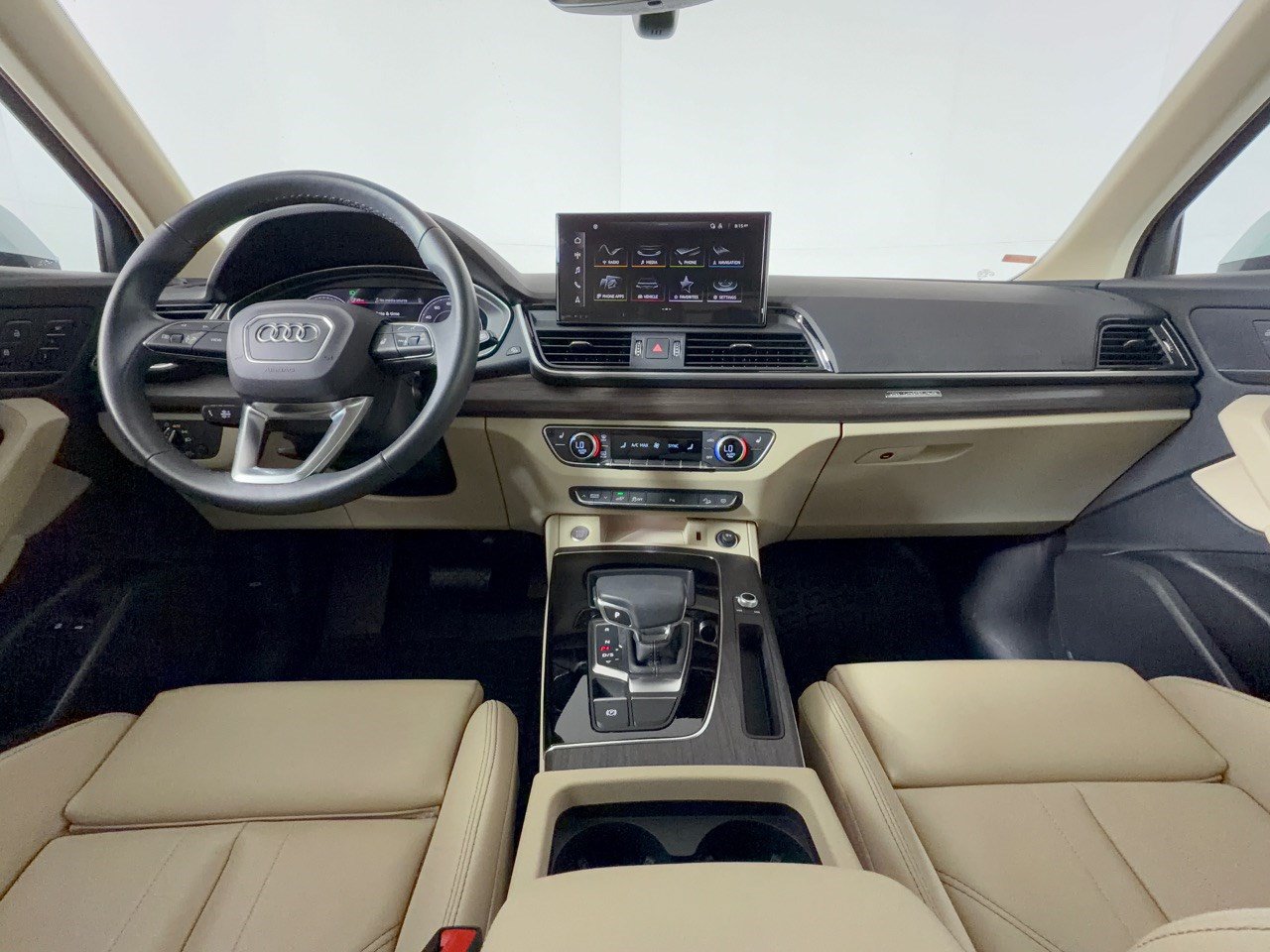 Used 2024 Audi Q5 e Premium w/ Convenience Package AWD/4WD image 17