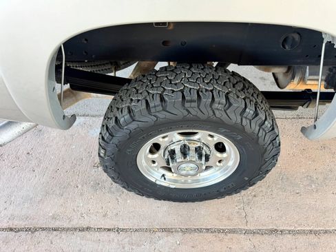 Used 2006 Chevrolet Silverado 2500 LT RWD image 30
