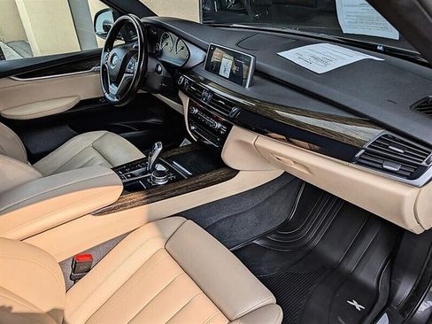 Used 2018 BMW X5 xDrive40e AWD/4WD image 4