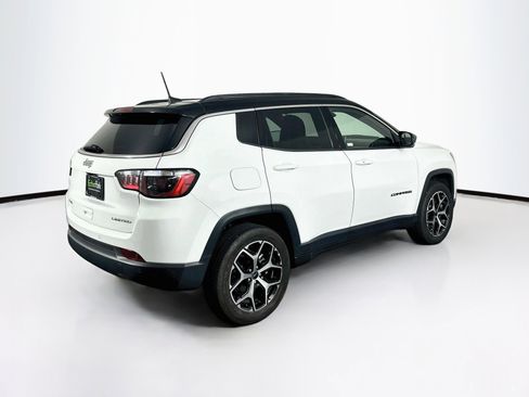 Used 2025 Jeep Compass Limited AWD/4WD image 9