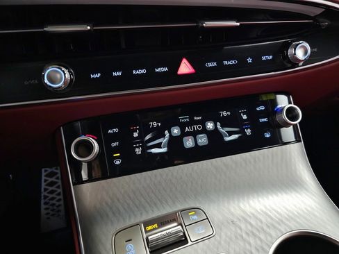 New 2026 Genesis GV70 2.5T Sport Prestige AWD/4WD image 27