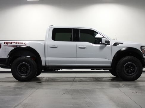 Used 2025 Ford F150 Raptor AWD/4WD image 3