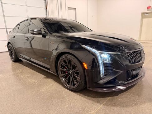 Used 2025 Cadillac CT5 V Blackwing w/ Carbon Fiber 2 Package RWD image 3