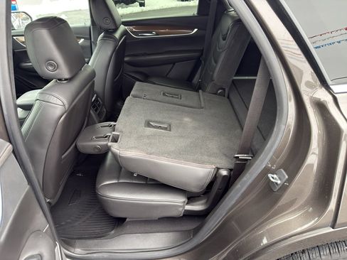 Used 2019 Cadillac XT5 Platinum image 33
