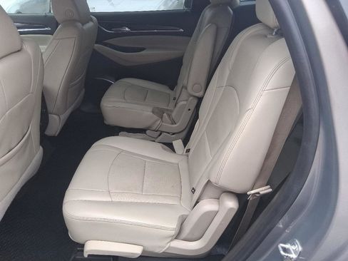 Used 2019 Buick Enclave Essence FWD image 14