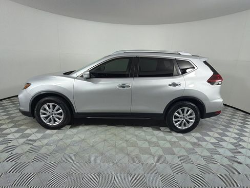 Used 2018 Nissan Rogue SV FWD image 8