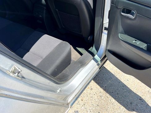 Used 2011 Chevrolet Malibu LT w/ Power Convenience Package image 14