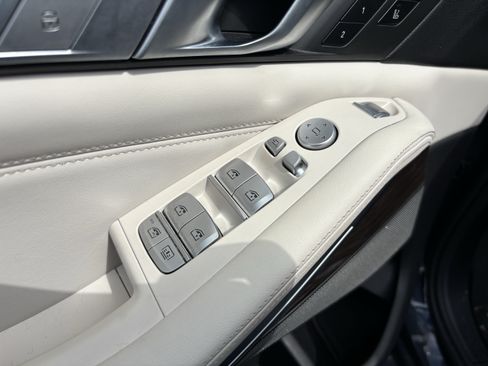 Used 2020 BMW X7 xDrive40i w/ Premium Package AWD/4WD image 15