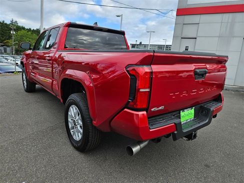 New 2025 Toyota Tacoma SR5 image 5