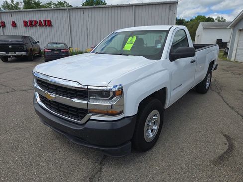 Used 2018 Chevrolet Silverado 1500 W/T w/ Trailering Package image 5