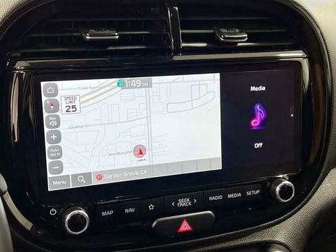 Used 2023 Kia Soul GT-Line image 13