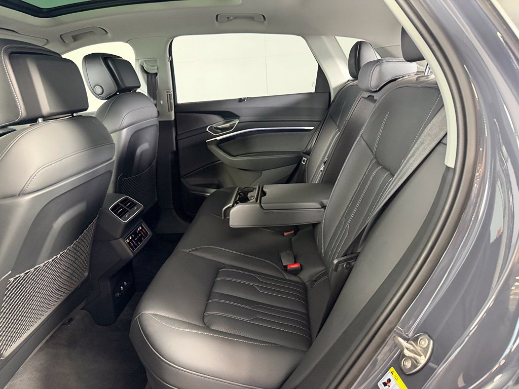 Used 2024 Audi Q8 e-tron Prestige w/ Prestige Package AWD/4WD image 17