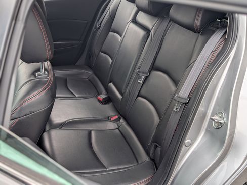 Used 2016 MAZDA MAZDA3 i Sport w/ Preferred Equipment Package image 17