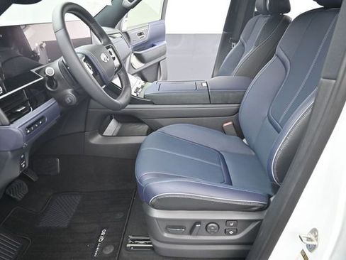 New 2026 INFINITI QX80 4WD image 13