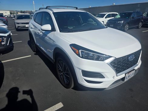 Used 2019 Hyundai Tucson SEL w/ Cargo Package FWD image 3