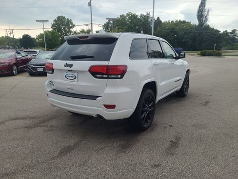 Used 2021 Jeep Grand Cherokee Laredo X AWD/4WD image 7