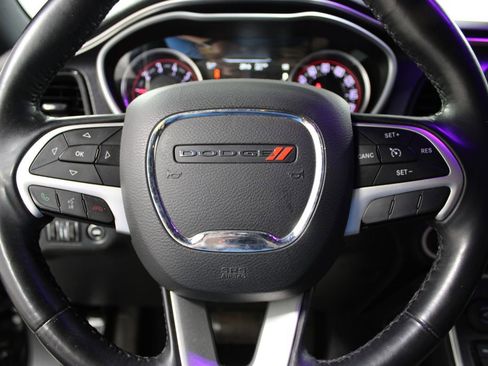 Used 2016 Dodge Challenger SXT Plus image 21