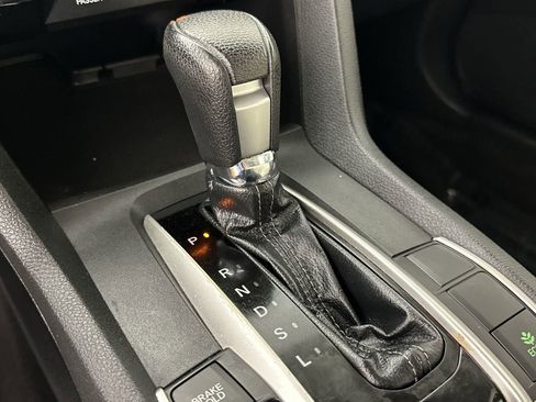 Used 2017 Honda Civic EX-T image 19