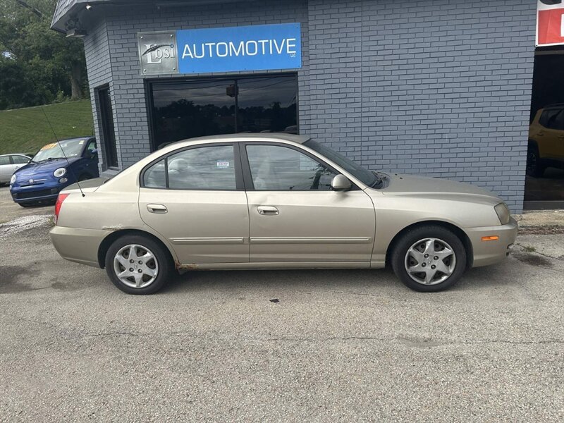 Used 2005 Hyundai Elantra GLS FWD image 2