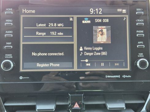Used 2024 Toyota Camry XLE FWD image 13