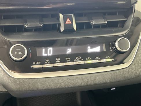 Used 2024 Toyota Corolla LE image 25