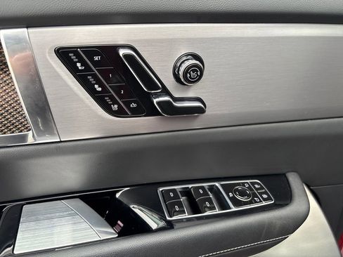 New 2026 Cadillac Vistiq Luxury image 14