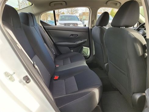 Used 2024 Nissan Sentra SV image 15