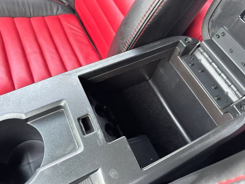 Used 2007 Ford Mustang Convertible RWD image 45