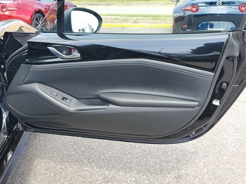 New 2026 MAZDA MX-5 Miata RF Grand Touring RWD image 8