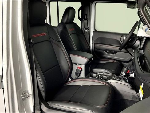 New 2026 Jeep Wrangler Unlimited Rubicon w/ Safety Group image 12