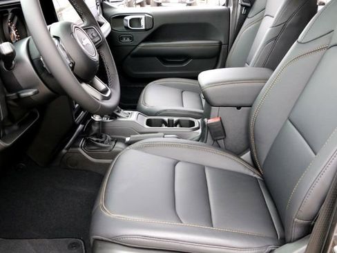 New 2026 Jeep Gladiator Sport image 9