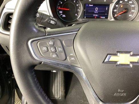 Used 2022 Chevrolet Equinox LT image 18