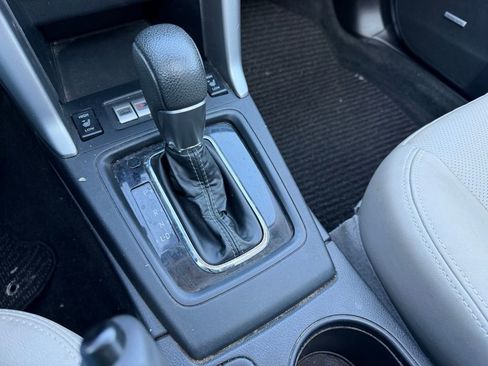 Used 2016 Subaru Forester 2.5i Touring w/ Eyesight & Navigation System image 23