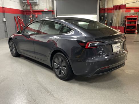 Used 2025 Tesla Model 3 Long Range image 7