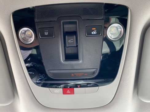 Certified 2024 Kia Seltos SX w/ SX Sunroof Package AWD/4WD image 40