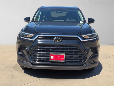 Certified 2026 Toyota Grand Highlander FWD image 8