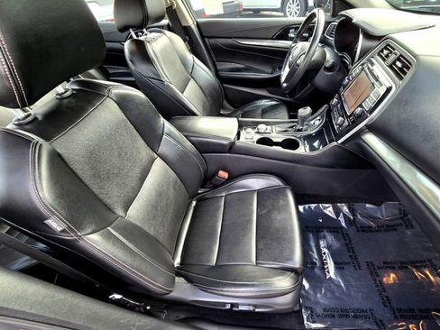 Used 2022 Nissan Maxima SV w/ Floor Mat Group image 21