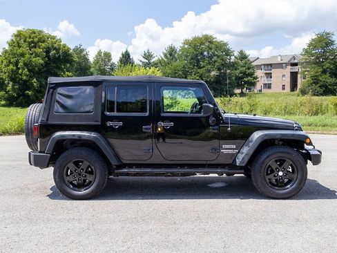 Used 2017 Jeep Wrangler Unlimited Sport w/ Quick Order Package 24S image 26