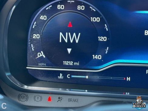 Used 2024 Chevrolet Suburban RST w/ Luxury Package image 29