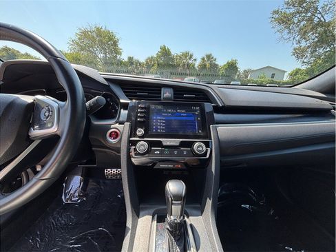 Used 2020 Honda Civic Sport image 9