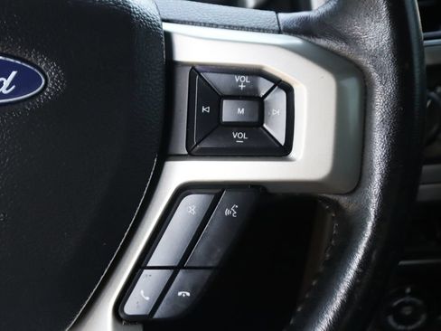 Used 2022 Ford F250 Lariat w/ Black Appearance Package AWD/4WD image 25