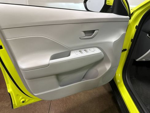 Used 2025 Hyundai Kona SEL FWD image 59