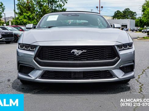 Used 2025 Ford Mustang Premium RWD image 10