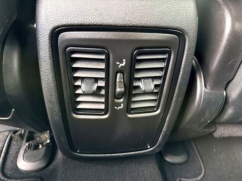 Used 2023 Dodge Durango SXT Launch Edition AWD/4WD image 24