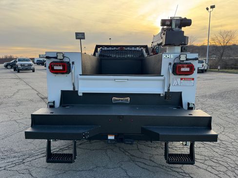 New 2025 Ford F350 XL w/ XL Chrome Package AWD/4WD image 7